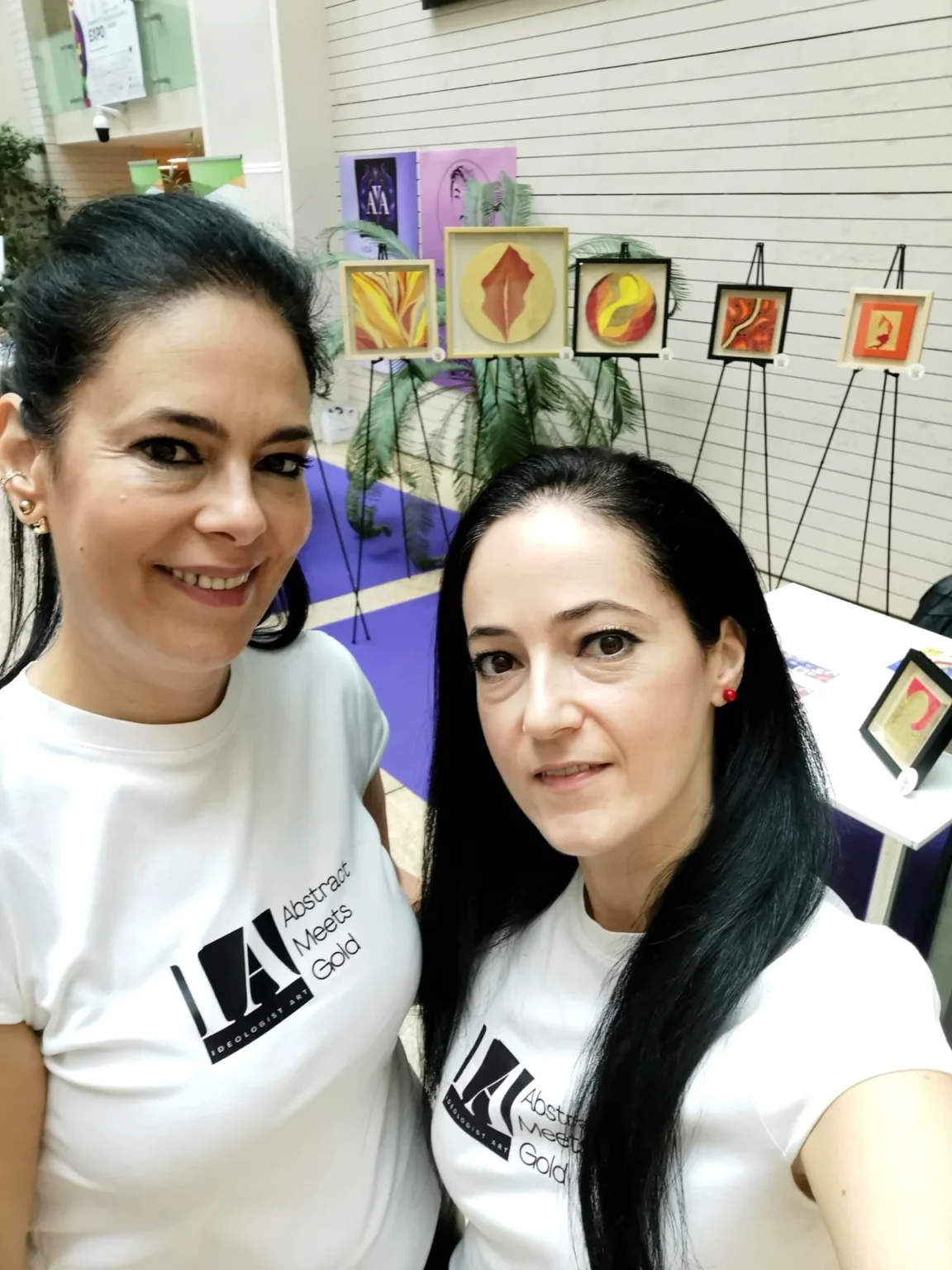 Orange Day - A Glowing World - ACCESAbility Expo - Cristina & Magda Staicut